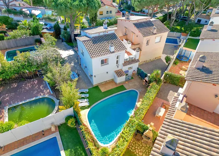 Nyaraló Lluisa L' Escala